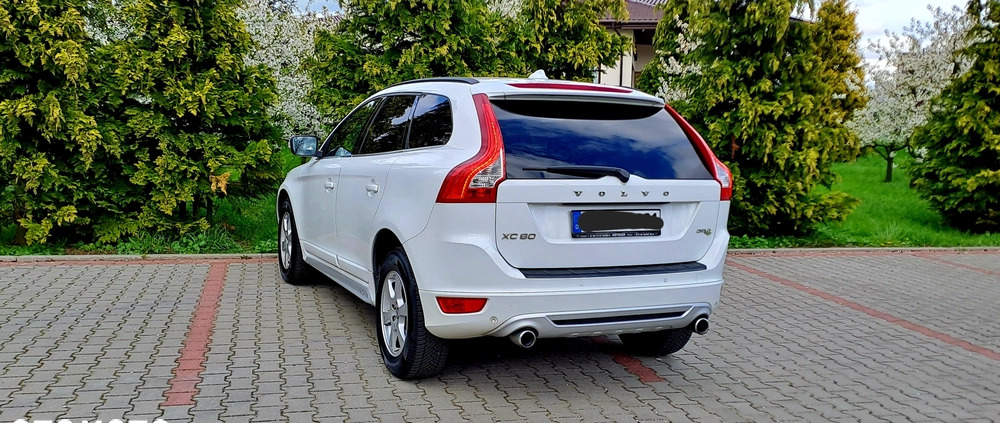 Volvo XC 60 cena 52900 przebieg: 207000, rok produkcji 2010 z Krosno małe 254